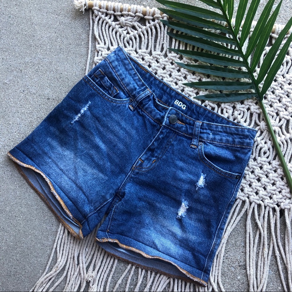 BDG Distressed Jean Shorts Size 24